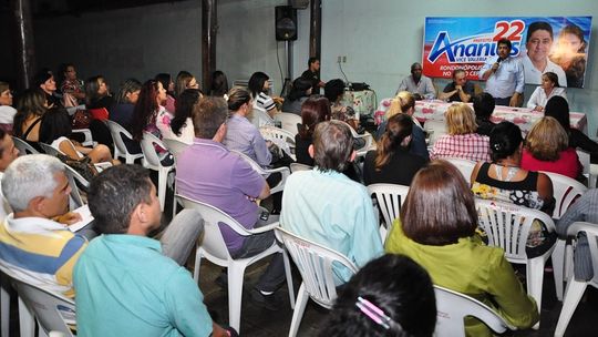 Ananias se reúne com os educadores e anuncia programa “Professor Nota 10”
