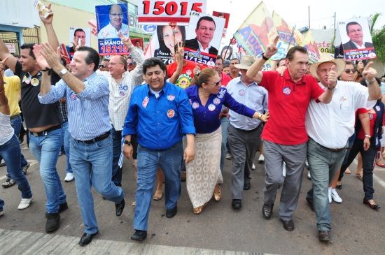 Peemedebistas Silval e Bezerra são destaques em caminhada pró-Ananias Filho (PR)