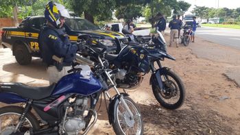 Mais de 600 motocicletas foram fiscalizavas. (Foto: divulgação PRF/)