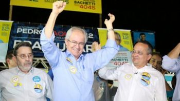 Bom Humor: 'Ele não é candidato a Miss Simpatia', diz Taques sobre Adilton