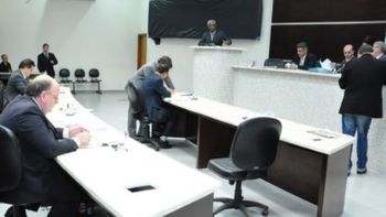 Presidente do PR fala em oposição, mas vereadores do partido deverão agir com independência