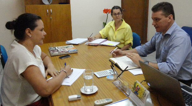 Em reunião com secretária de Educação, vereador propõe intensificar parceria com o Governo Federal