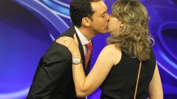Após beijo do casal petista, Mauro Mendes ironiza e diz que sua esposa é mais bonita