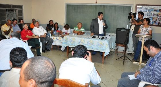 Ananias Filho (PR) disse que reivindicações da população da Vila Operária estão sendo atendidas