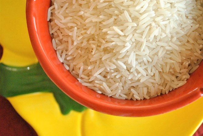 Cientistas descobriram maneira de cozinhar arroz que reduz as calorias drasticamente