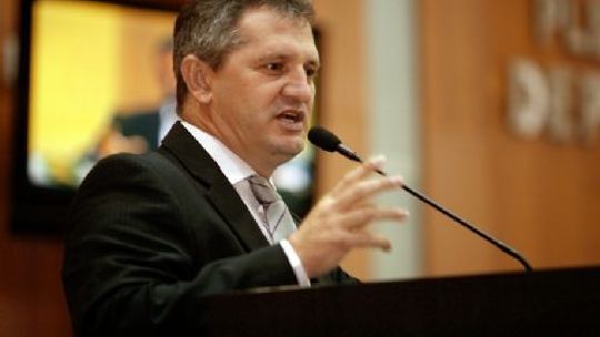 Deputado Dilmar Dal Bosco critica novo horário de trabalho dos servidores do Governo