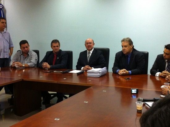 Em coletiva, Riva afirma que não teve direito a defesa e que irá entrar com recurso no STJ