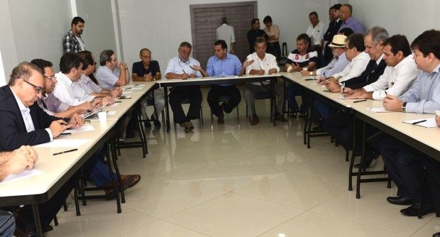 Balaio: Partidos de oposição se articulam em MT para enfrentar governistas em 2014