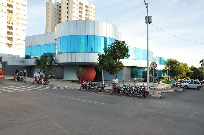 Tese de adiar concurso para 2013 ganha força, mas ainda falta discussão
