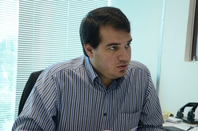Prefeitura garante que não fará concurso sem aprovação de novos PCCS