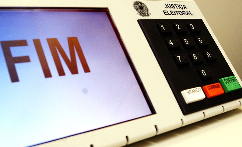 Eleitores tem até amanhã para requerer autorização de voto em trânsito