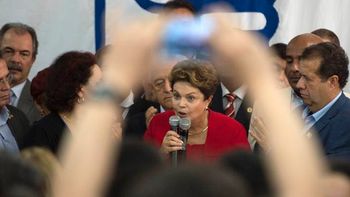 Oposição usar programas do PT é 'oportunismo deslavado', diz Dilma