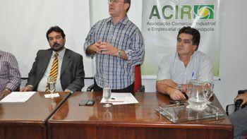 Cúpula do PSD defende entrega de cargos no Governo para fazer pressão