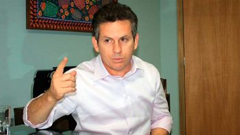 Em coletiva, Mendes conta que prefeitura tem R$ 968 milhões em dívida desde a década de 70