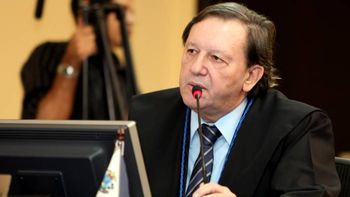 Novelli toma posse como presidente do TCE