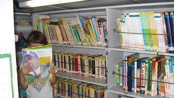 Projeto de lei propõe criação de biblioteca móvel para o município