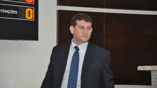 Rodrigo da Zaeli denuncia venda ilegal de vagas de moto táxi