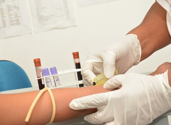 Atividade de sensibilização sobre hanseníase é realizada em escolas