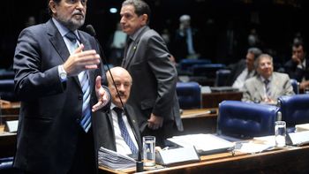 Senado pode votar nessa semana Lei Geral das Antenas e uso de armas não letais
