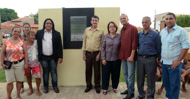 Prefeitura de Pedra Preta entrega praça reformada para Vila do Juiz