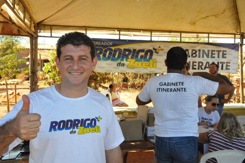 Zaeli leva Gabinete Itinerante para região da Vila Ipê