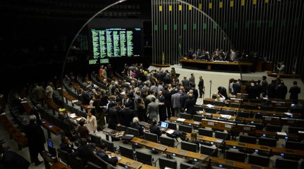 Deputados adiaram votação do projeto dos agentes de saúde
