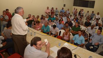 Candidatos da majoritária “Força da Gente” se reúnem com vereadores da coligação