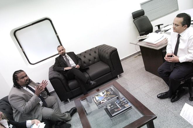 Sugestões relativas à questão racial são entregues ao relator Pedro Taques