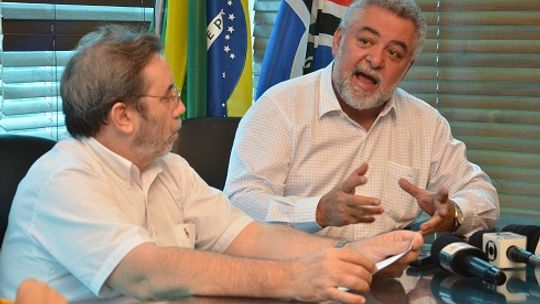 Alegando falta de recursos, Percival diz que não fará carnaval popular este ano