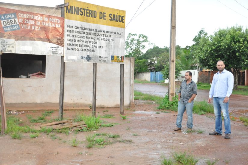 Vereador visita residencial padre Lothar para ouvir reivindicações de moradores