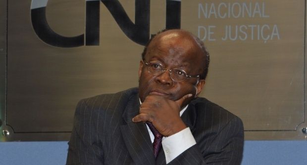 Joaquim Barbosa critica desempenho de tribunais em ações de improbidade