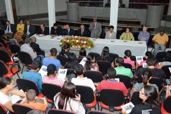 Câmara fará três audiências para discutir Orçamento para 2014