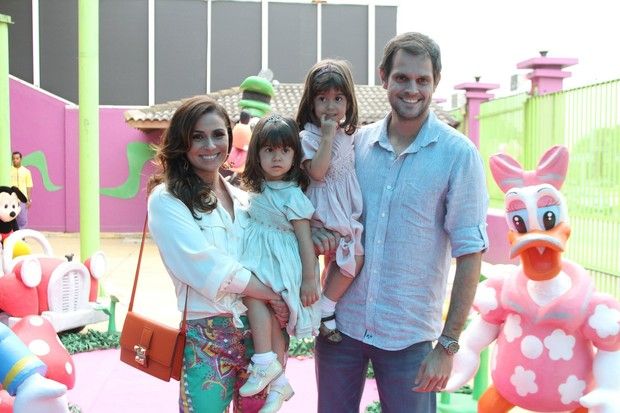 Giovanna Antonelli faz festa da Minnie para as filhas Sofia e Antônia