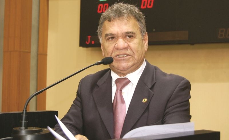 Greve na Educação: Barreto condena radicalismo e cobra diálogo
