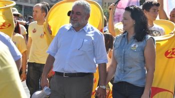 Muniz diz que tem maior apoio político, mas que eleitores devem escolher quem é o mais capaz