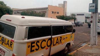 Flagrantes de irregularidades no trânsito mostram a ausência de fiscalização e falta de educação