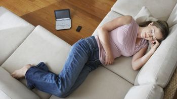 Soneca durante o dia diminui risco de infarto, diz estudo