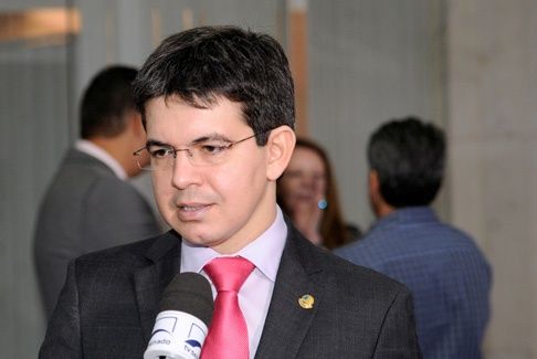Randolfe diz que proposta de fiscalização da CBF não representa intervenção no futebol