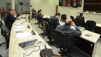 Câmara de Vereadores não reconhece pedido do executivo para retirada do PCCS da Casa