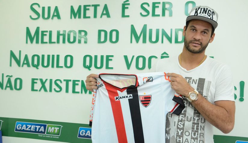 Goleiro Leandro Santos Passa Férias Com Familiares Em Rondonópolis ...