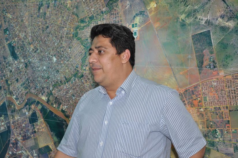 Ananias é cotado para assumir cargo no Estado após deixar prefeitura