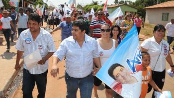 Ananias participa de arrastão na Vila Olinda e Pedra 90 