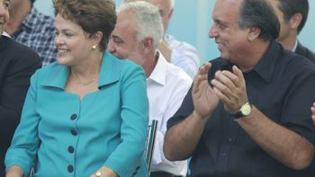 PT estranha aliança de peemedebistas com DEM e vê riscos para palanque de Dilma no Rio