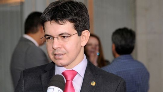 Randolfe diz que proposta de fiscalização da CBF não representa intervenção no futebol