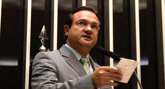 Wellington Fagundes aproveita decisão da Câmara dos Deputados e decide assinar requerimento da CPMI