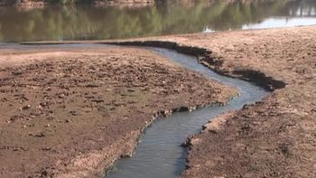 Esgoto no rio mostra incompetência da Prefeitura e reforça mistério sobre arrecadação do Sanear