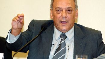 Justiça livra ex-tesoureiro de Azeredo de acusações do mensalão mineiro