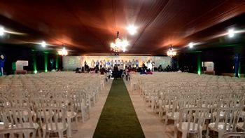 Cerimonial de abertura da Exposul “exagera” na expectativa e solenidade tem plateia fantasma