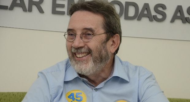 Rogério agradece votação e diz que vai se dedicar à campanha de Aécio