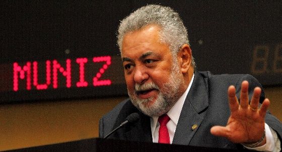 Deputado defende decisão judicial e cobra mais transparência sobre obra do VLT